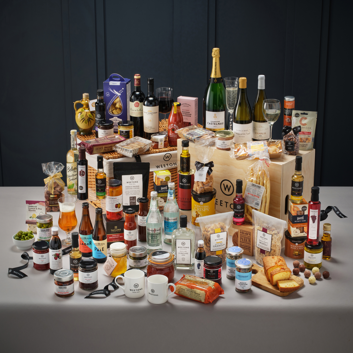The Weetons Of Harrogate Christmas Hamper